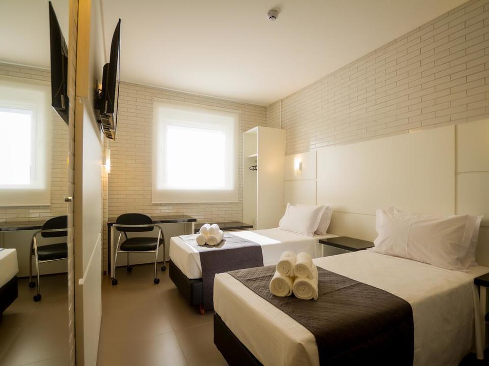 Hotel Confiance Barigui クリチバ エクステリア 写真