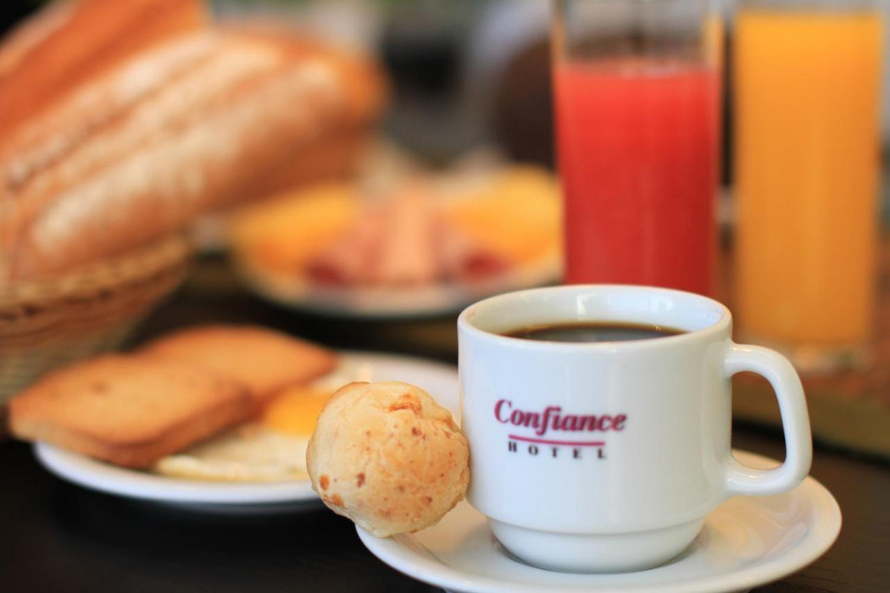 Hotel Confiance Barigui クリチバ エクステリア 写真